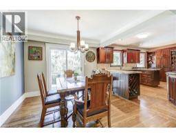 692 COURTLAND Place - 10