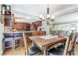 692 COURTLAND Place - 11