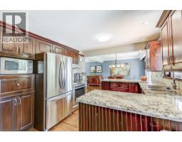 692 COURTLAND Place - 14