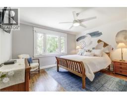 692 COURTLAND Place - 19
