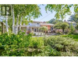 692 COURTLAND Place - 41