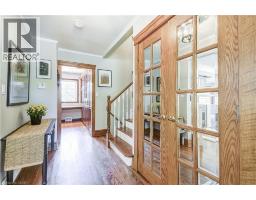 692 COURTLAND Place - 6