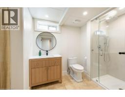 22 CHARLOTTE Crescent - 29