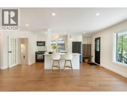22 CHARLOTTE Crescent - 3