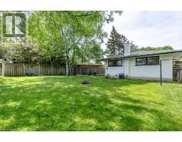 22 CHARLOTTE Crescent - 36