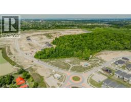 925 STEPHANIE Court - 2