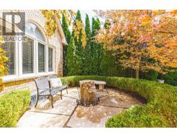 2178 BERWICK Drive - 39