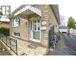 78 MARKSON Crescent - 4