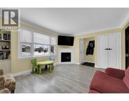 62 KNOLL Street - 11