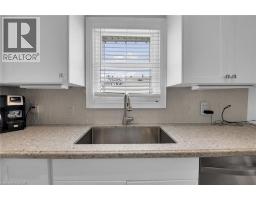 62 KNOLL Street - 8