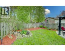 455 BOETTGER Place - 32