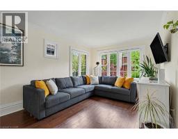 30 PROVINCE Street S - 3