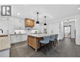 31 WINNETT Street N - 10