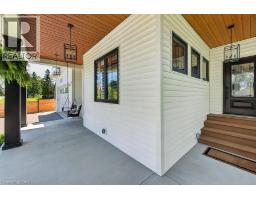 31 WINNETT Street N - 5