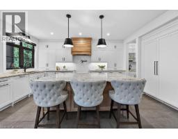 31 WINNETT Street N - 9