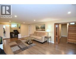 9 SAN FERNANDO Drive - 32