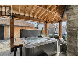 855 HAMILTON Street - 40