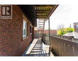 822 MAIN Street E - 29