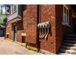 822 MAIN Street E - 45