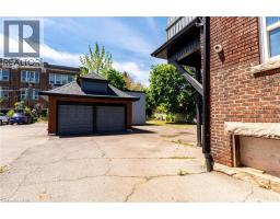 822 MAIN Street E - 46