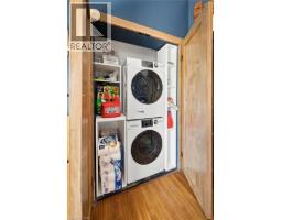 149 YOUNG Street - 23