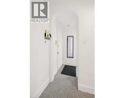 149 YOUNG Street - 32