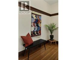48 LONGWOOD Road N - 20