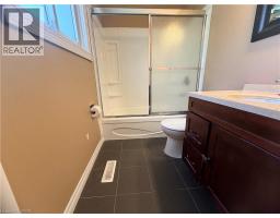 43 FOREST GLEN Crescent - 8