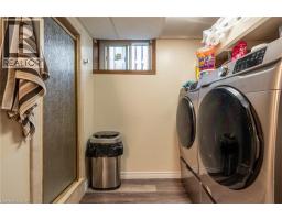 27 DELEVAN Crescent - 19