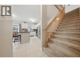 832 O REILLY Crescent - 19