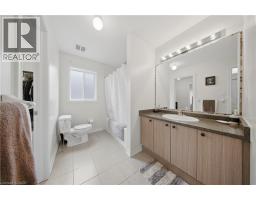 832 O REILLY Crescent - 32