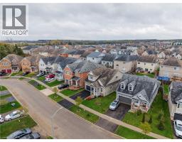 832 O REILLY Crescent - 43
