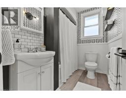38 ALEXANDRA Boulevard - 20