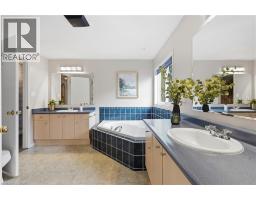128 HOUGHTON Street - 28