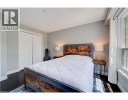 375 HOLIDAY INN Drive UnitNo. 9 - 15