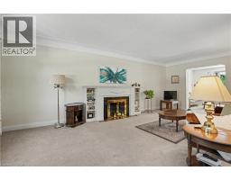2068 WELLINGTON Avenue - 7