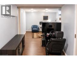 24 LOVELL Crescent - 27