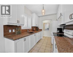 83 MORRISON Crescent - 13