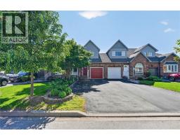 83 MORRISON Crescent - 2