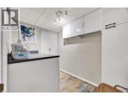 59 BURNHAM Court - 33