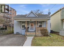 56 WELLAND Avenue - 1