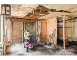 220 ALDER Street W - 32