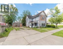 220 ALDER Street W - 5