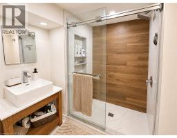 107 ROSSLINN Road - 35