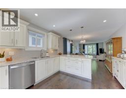 143 DAWN Crescent - 18
