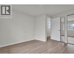 22 BLACKHORNE Crescent - 22
