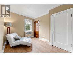 287 E COURTLAND Avenue E - 23