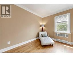 287 E COURTLAND Avenue E - 24