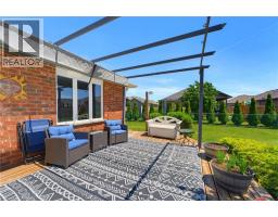 180 ARMSTRONG Street E - 26