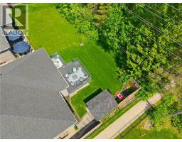 560 ROGERS Road - 2